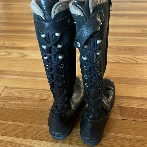 Ugg black leather and suede shearling lined knee high boots - Picture 4 of 5